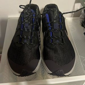 Nike zoom winflo 8 shield size 10 women’s